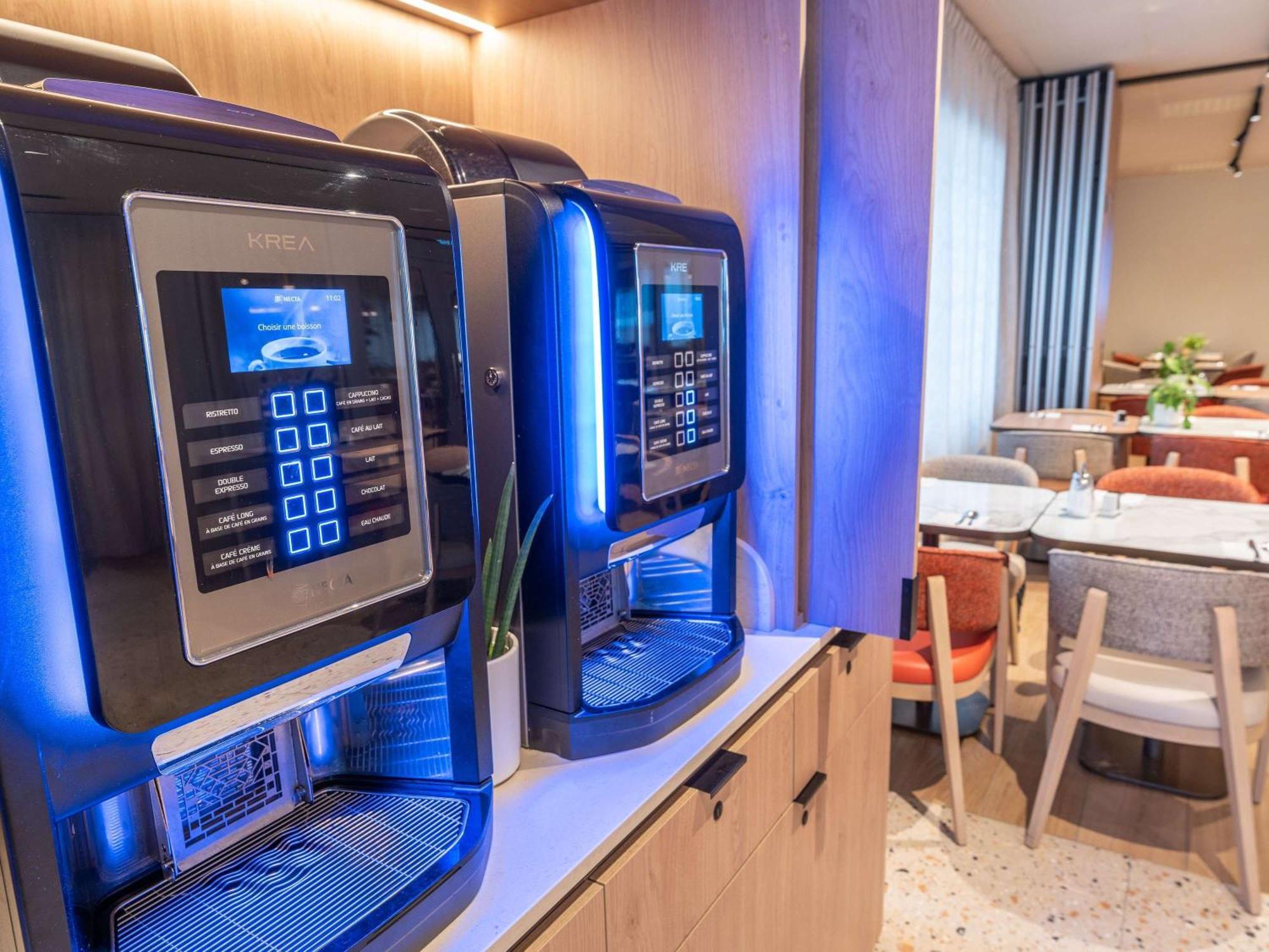 Novotel Angers Lac De Maine Kültér fotó