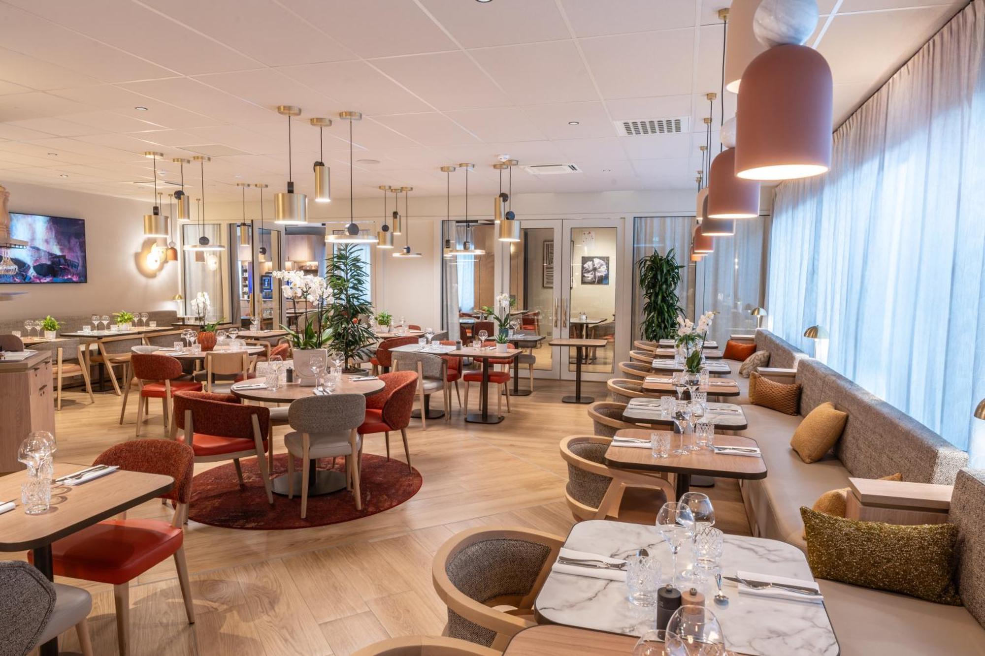 Novotel Angers Lac De Maine Kültér fotó