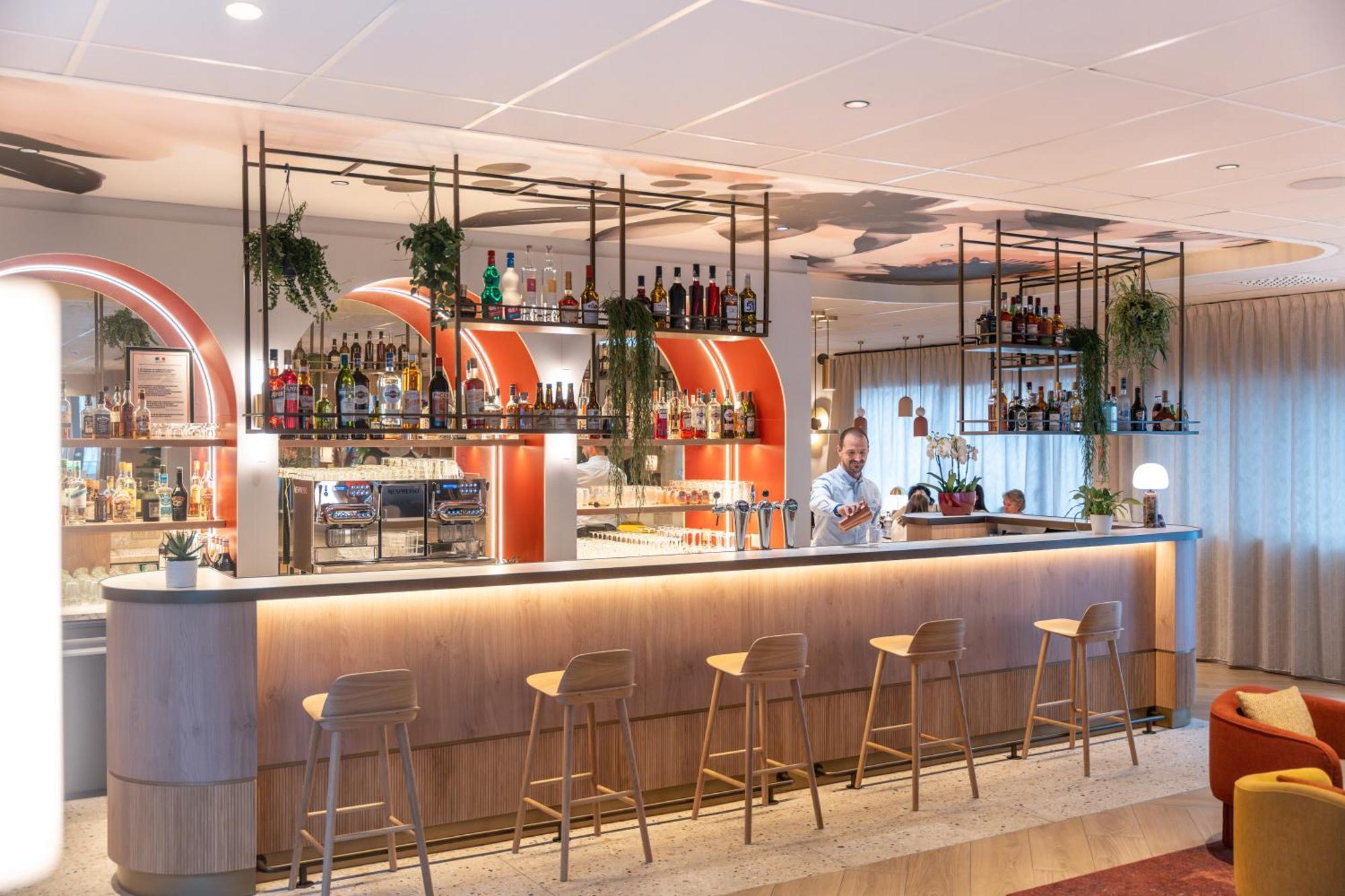 Novotel Angers Lac De Maine Kültér fotó