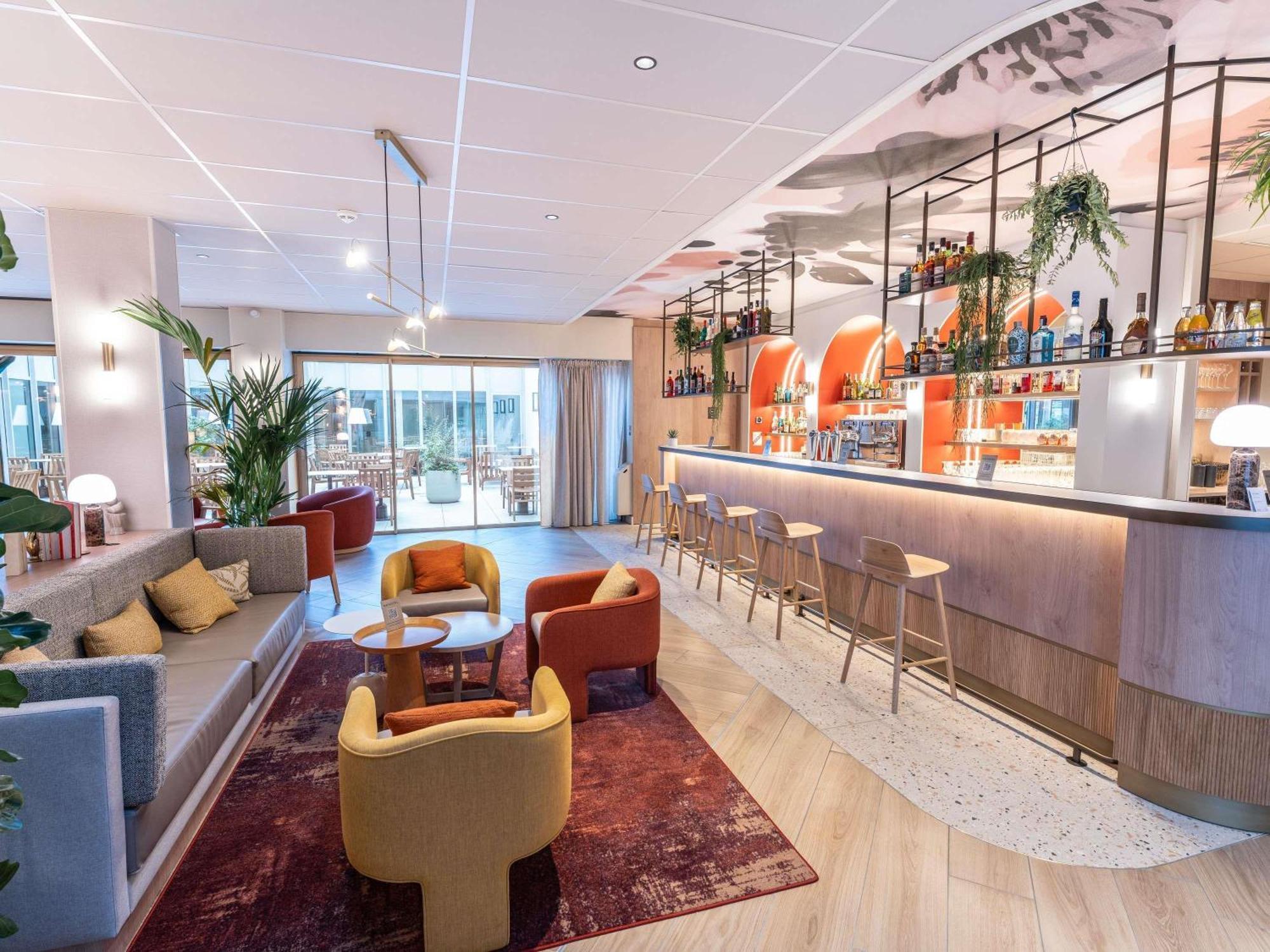 Novotel Angers Lac De Maine Kültér fotó