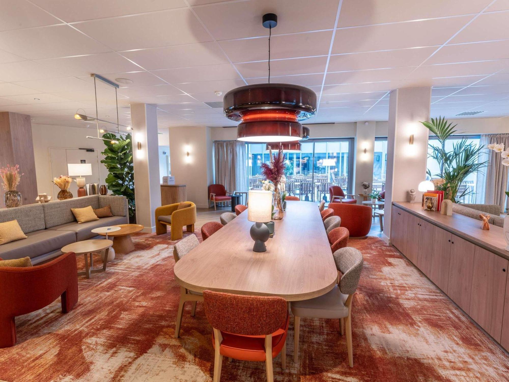 Novotel Angers Lac De Maine Kültér fotó